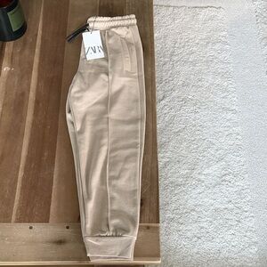 BNWT Zara boys beige Joggers sweatpants